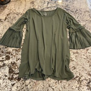 EUC Motherhood Nursing Top